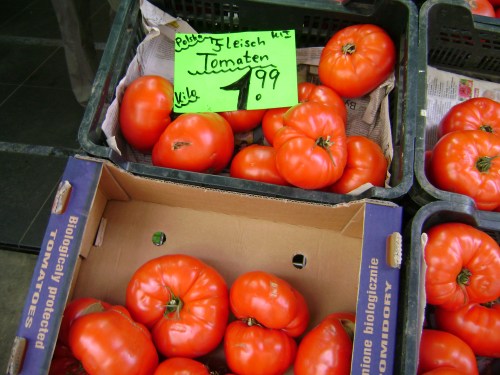 Verdulería de Berlín este verano. Está situada al lado de los carísimos almacenes KaDeWe, donde el lujo sí se paga