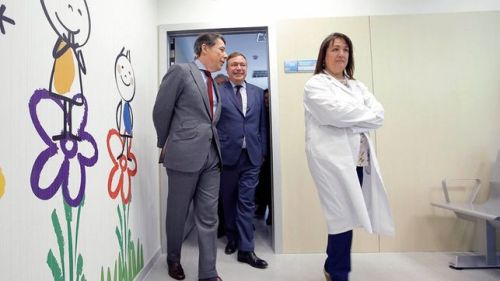 Ignacio González, presidente heredado de la Comunidad de MADRID, inaugurando